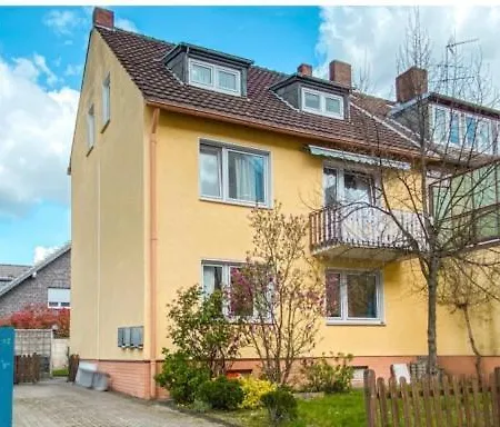 2-bedroom Flat With Kitchen And Garden, Easy To Center And Dusseldorf Messe