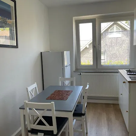 2-bedroom Flat With Kitchen And Garden, Easy To Center And Dusseldorf Messe Lejlighed